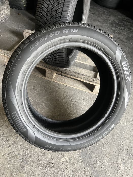 2 anvelope all season 235/50/19 Pirelli NOI , DOT 4424 !