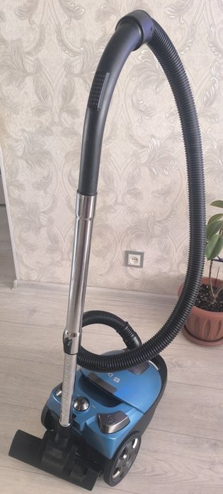 Пылесос Delta model:DL-0840