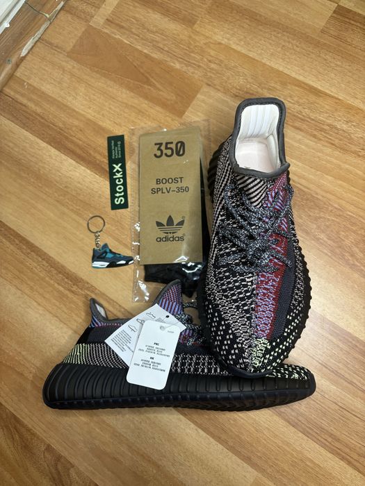 YEEZY 350 V2 “Yecheil”