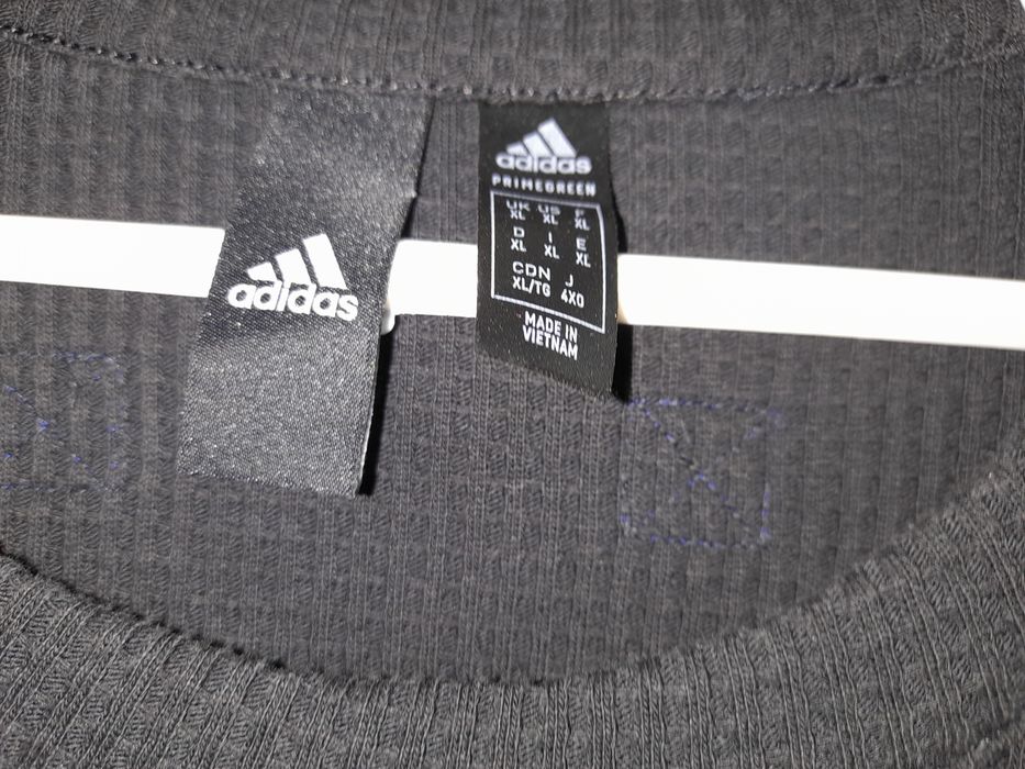 Pulover barbati urban  style Adidas original cu cod QR