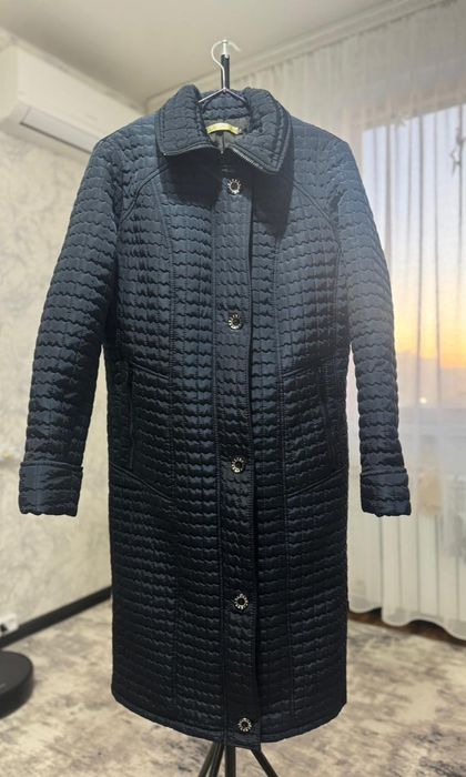 Продам куртку весна осень