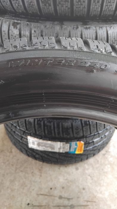 Гуми 295.35.19. PIRELLI  SOTTOZERO