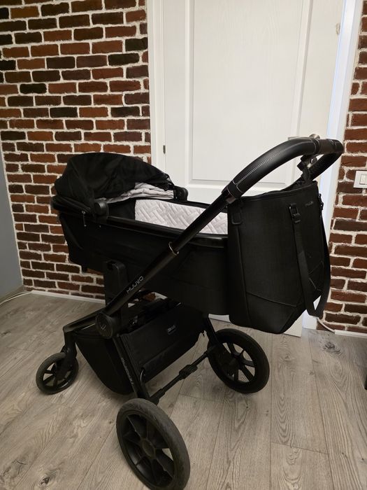 Cărucior 2-în-1 Muuvo Quick SE2 Chrome Black + accesorii – preț 2.600
