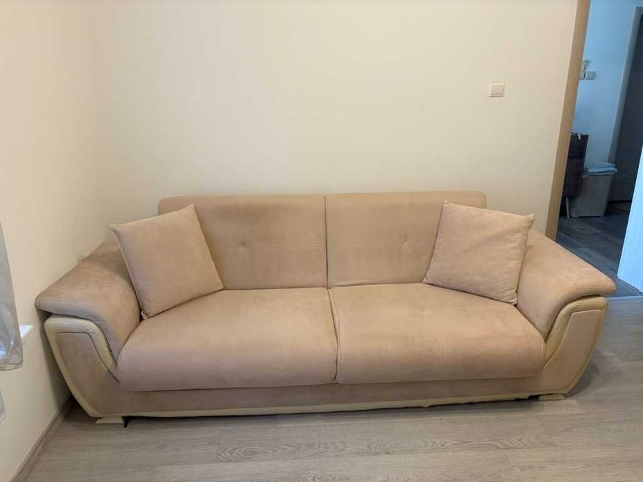 Холна гарнитура и секция