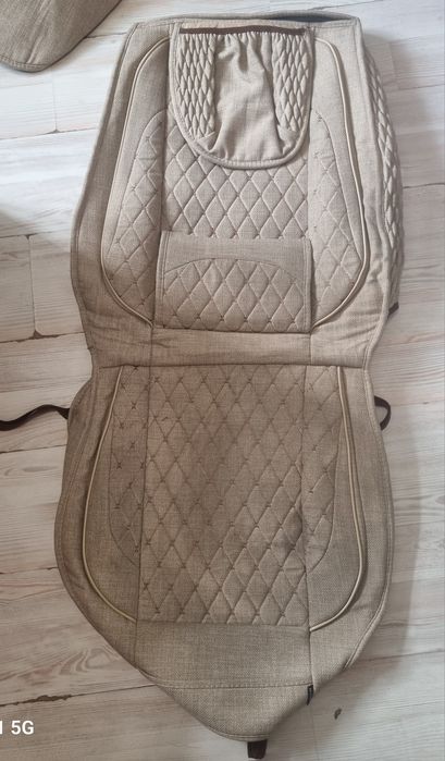 Продам чехлы на Дастер