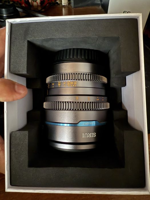 SIRUI 35 mm 1.2   RF