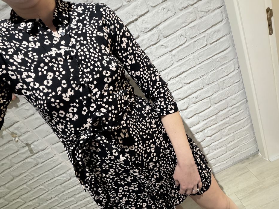 Рокля Зара размер M – стилна и удобна