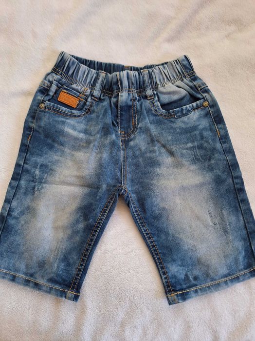 Къси панталони 6-7 г. - 7 лв брой