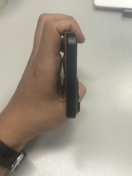 IPhone 15 128 гб 88% акб