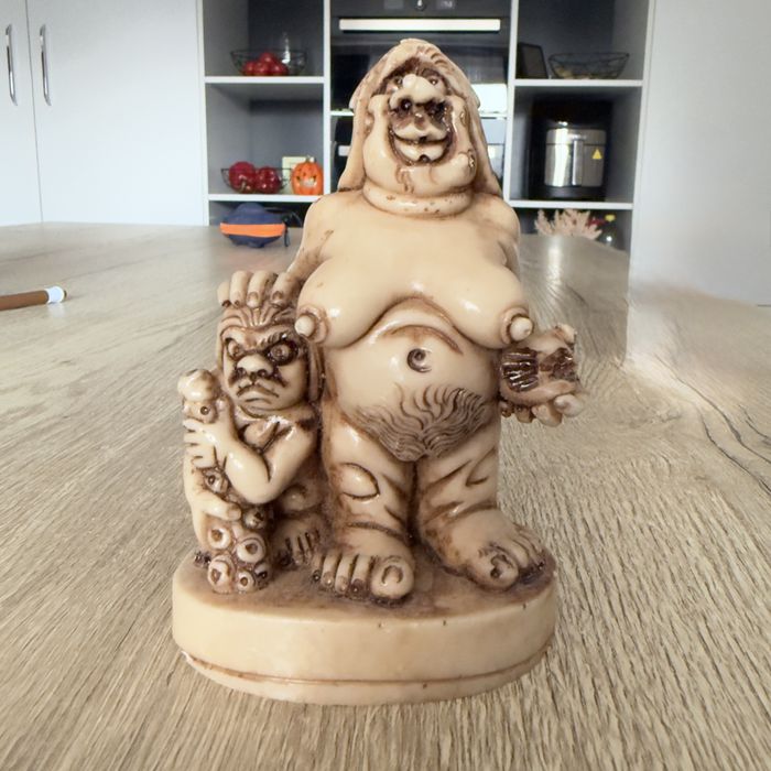 Statuete vintage din alabastru – pereche rară, Franța 1950