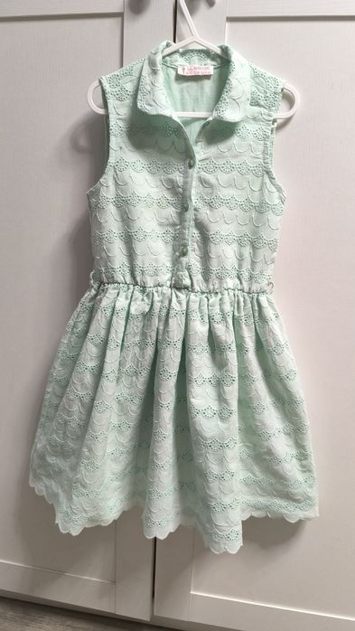Rochie cu broderie