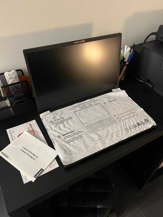 Лаптоп Lenovo V15 G6 ITN - чисто нов