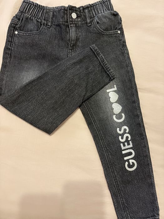 Детски дънки за момиче Guess, размер 5г.