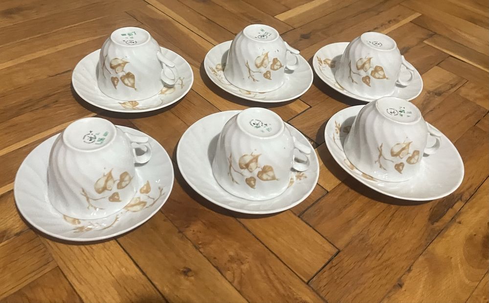 Комплект чаени чаши с чинийки