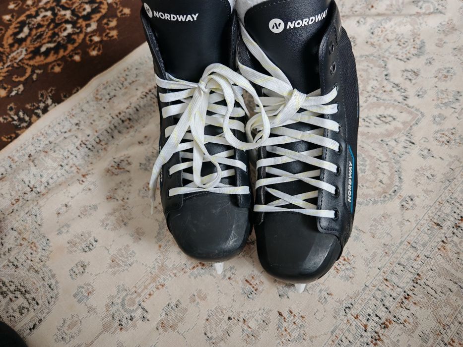 Продам коньки NORDWEY 300