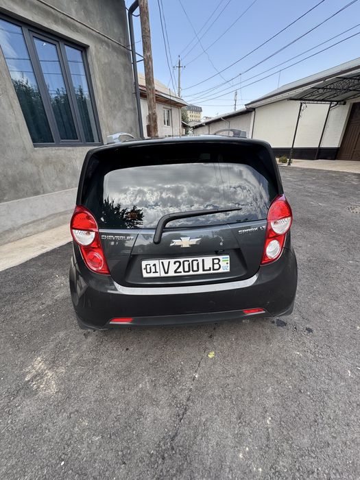 Spark 2017 mokriy asfalt avtomat A/T 1.25
