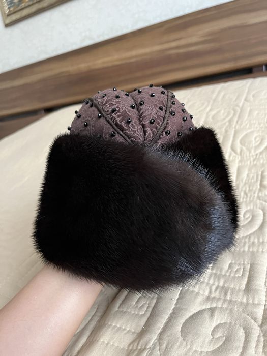 Продам норковую шапку пилотку