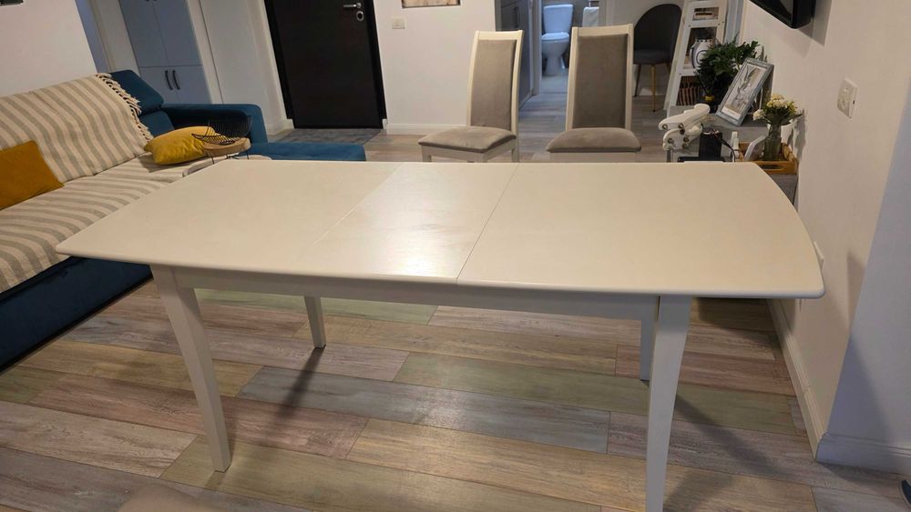 masa alba MDF  extensibila pana la 10 persoane