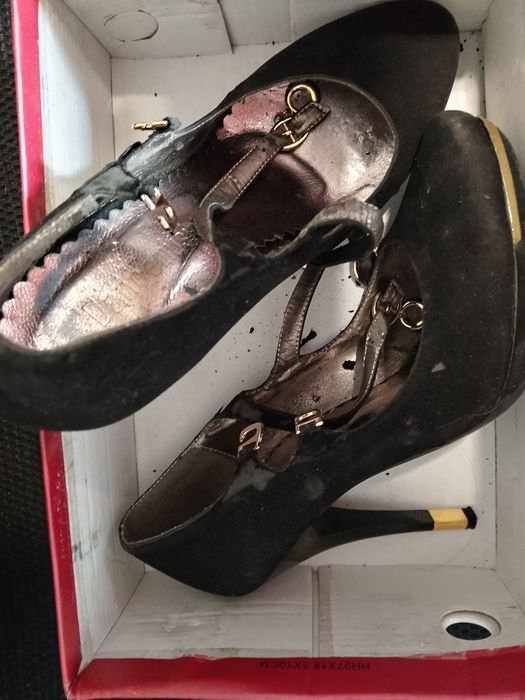 Продам женскую обувь