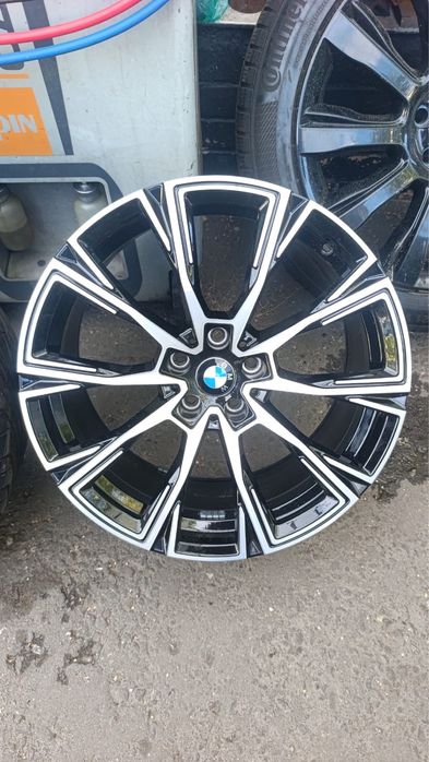 Продам с резиной Диски R19 5.112 подходит j8,5 9,5BMW G30  и CLS