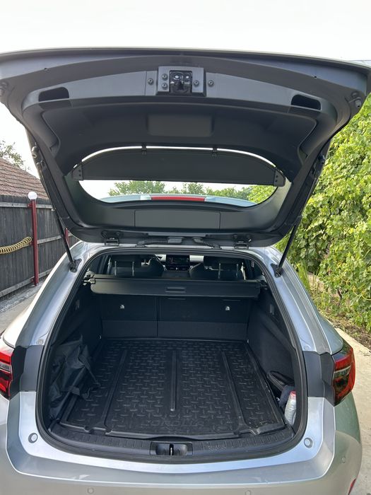 Toyota Corolla TS 1.8 HYB BUSINESS