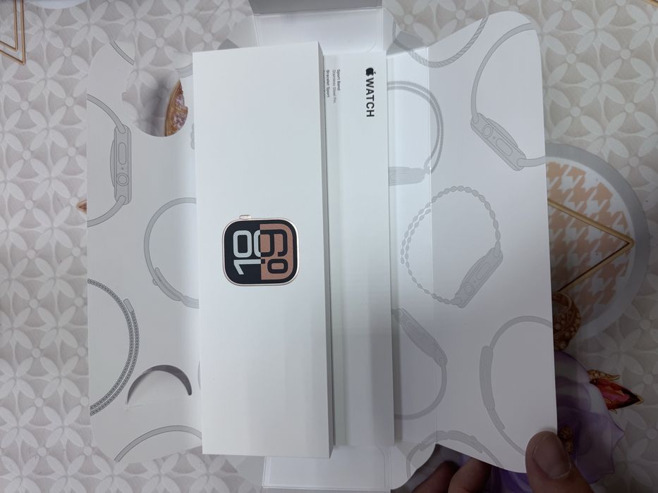 Apple watch 11 rose gold