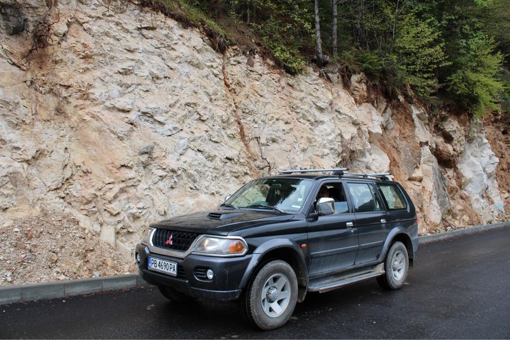 Продавам  паджеро спорт  2002