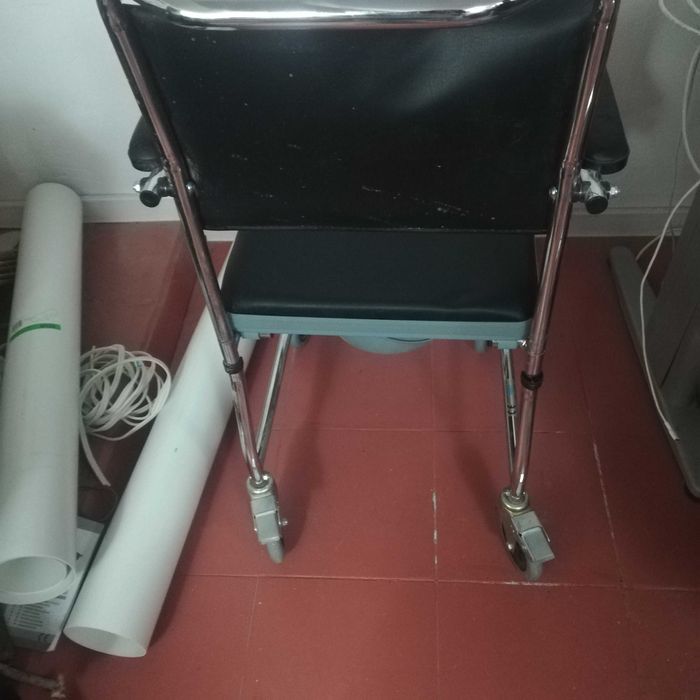 Рамка за болнично легло