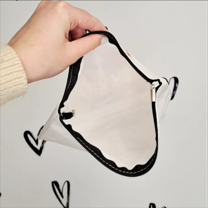 Косметичка из прочного холста