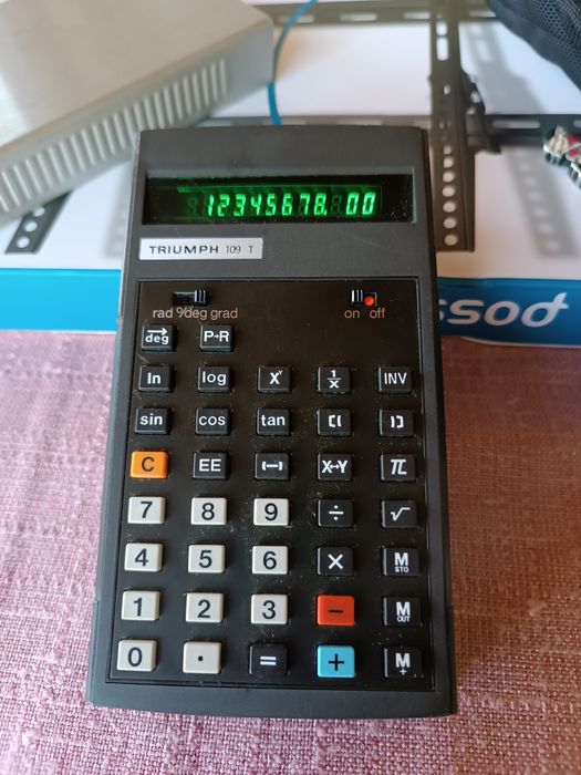 Calculator Vintage Triumph 109 T Japan