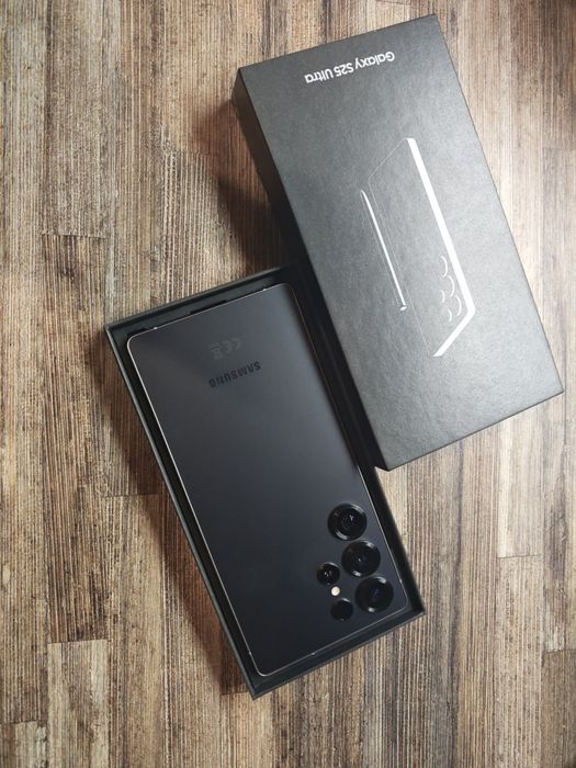 Като нов Samsung Galaxy S25 Ultra 512 GB Гаранция