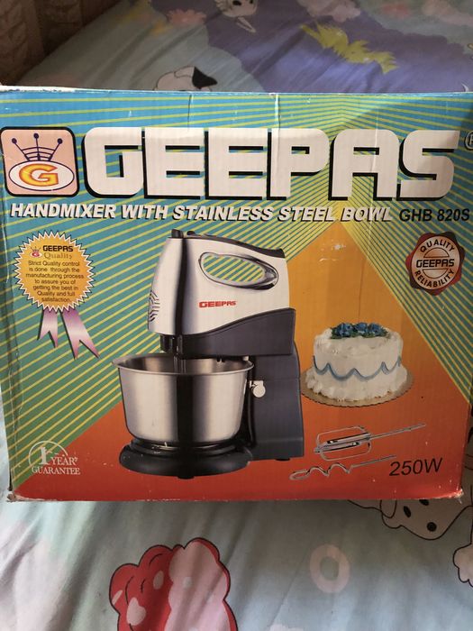 Продаю миксер