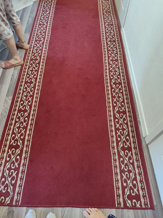 Продам ковер 2х3.