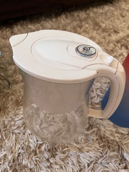 Suv uchun filtr ko’za