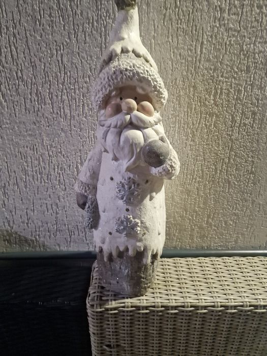 Mos Crăciun din ipsos material