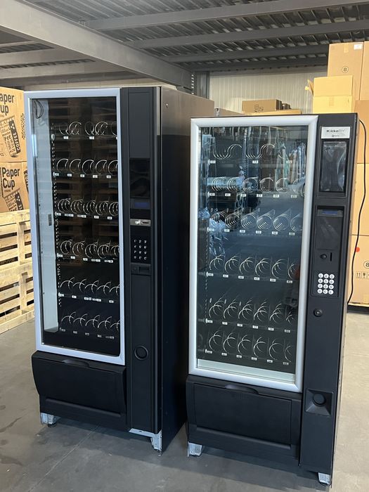 Хладилна Вендинг Машина Necta Snakky Max