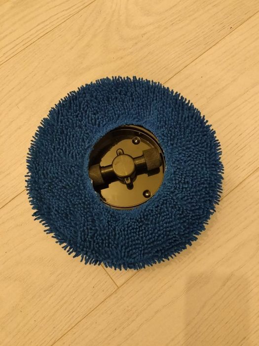 Полотер робот новый.