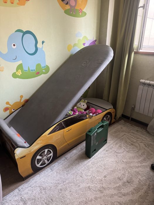 Кровать машинка детская