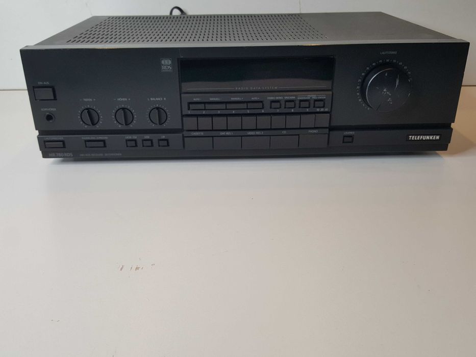Amplificator Telefunken HR 780RDS Defect