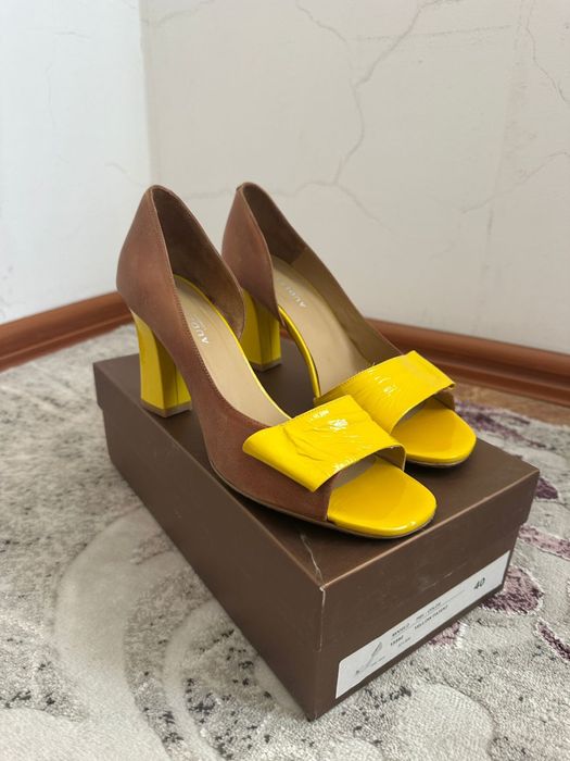 Продается женская обувь 40 размера