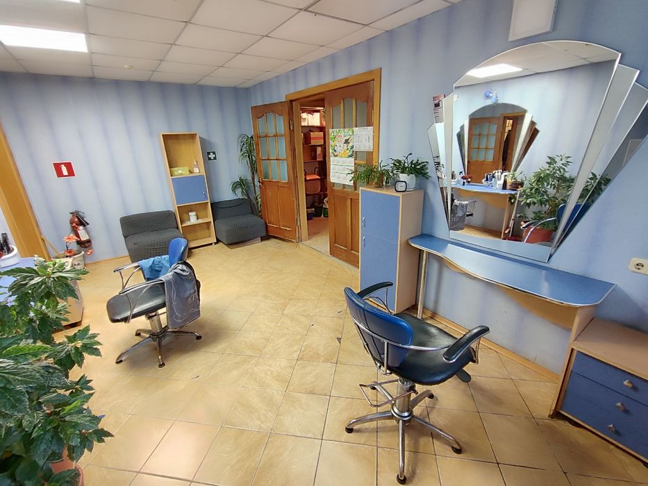 Продается Салон красоты/ Парикмахерская "Лада"