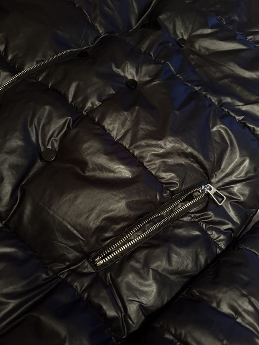 Пуховик теплый….