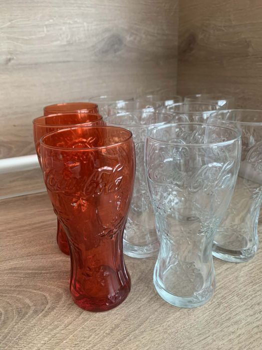 Стъклени чаши Coca Cola