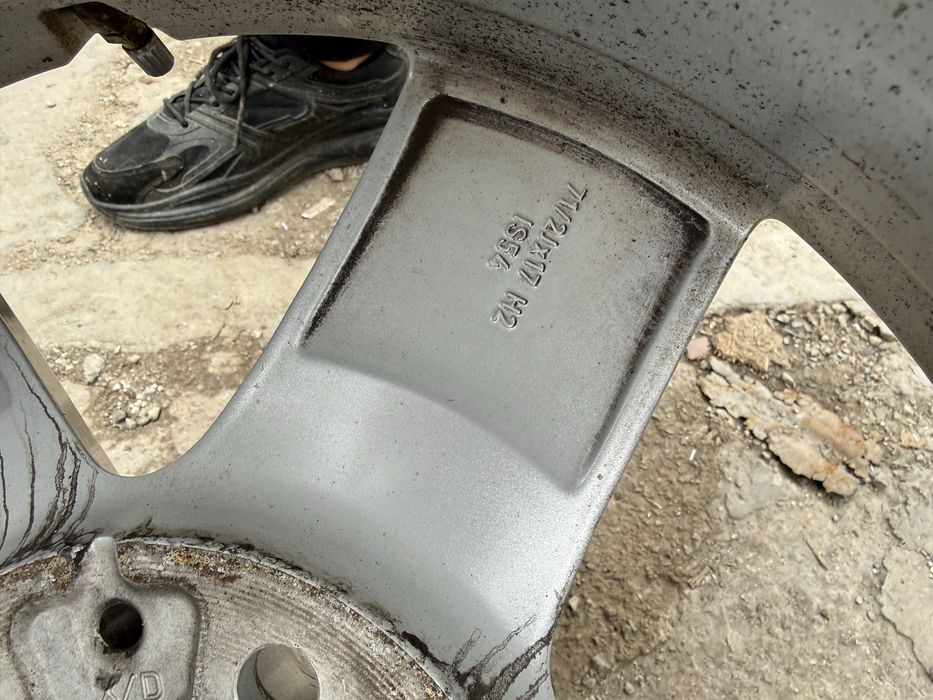 Продавам джанти  за BMW