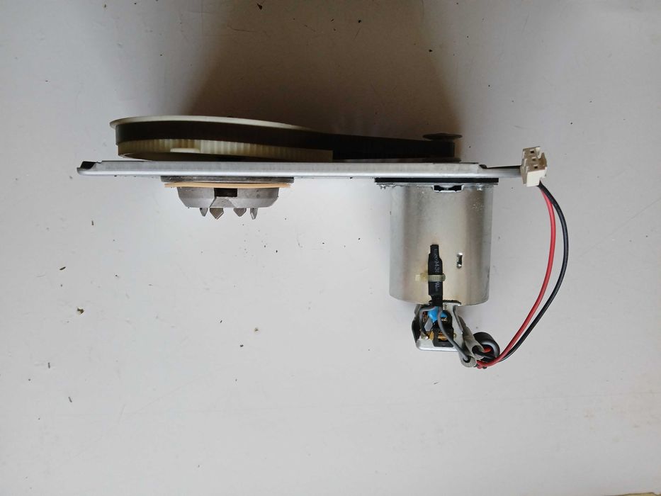 Двигател за хлебопекарна GORENJE 900WII к-т с куплунг и ремък