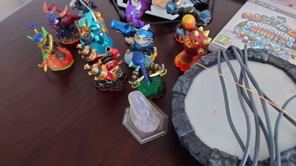 [ PS3 Kids > Мега Комплект SKYLANDERS / Infinity за PlayStation 3