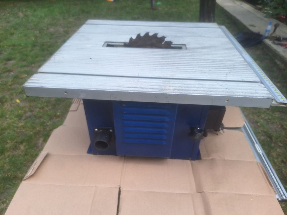 Circular cu masa Einhell 1500w