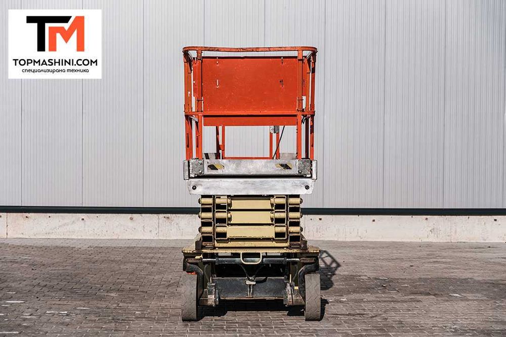 Ножична вишка JLG 3246 ES