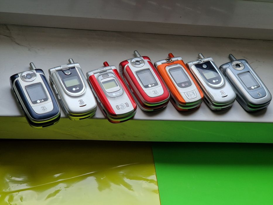 Telefon Lg cu încărcător original