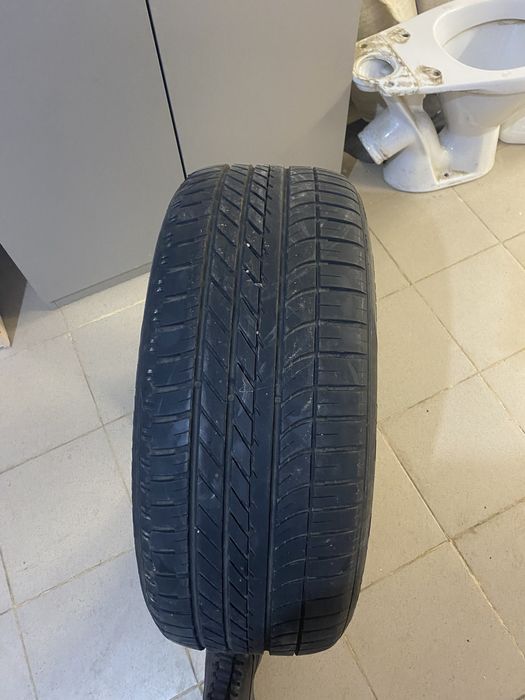 Продам б/у резину